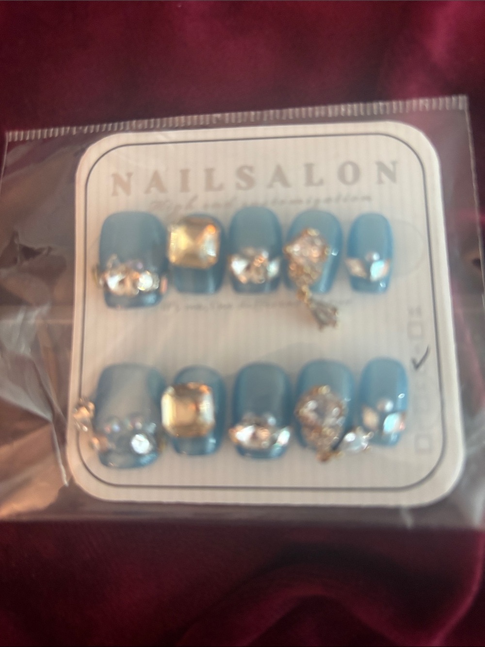 Nail Salon Blue Rhinestone Press-On Toe Nails